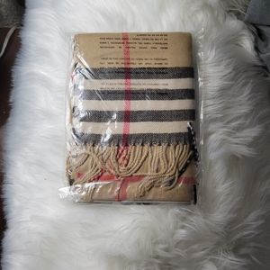 NWT Cashmere Feel Scarf